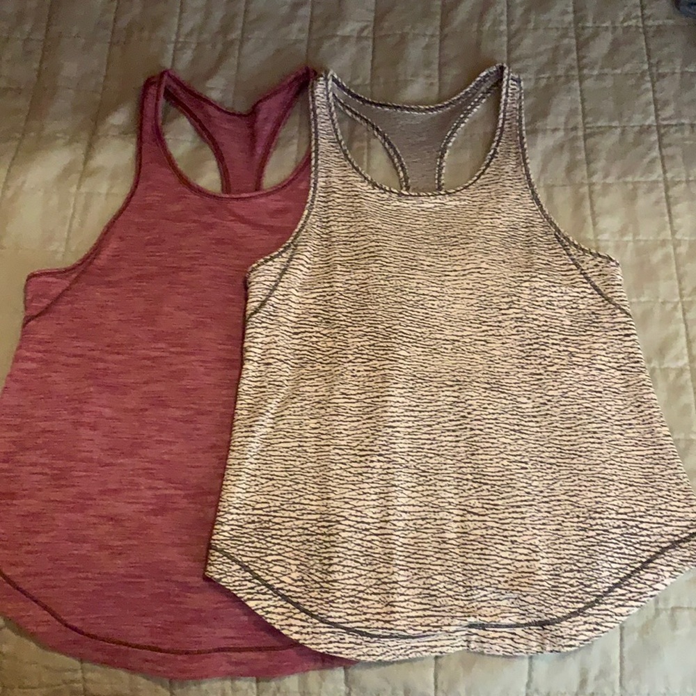 Bundle of 2 Lululemon tanks